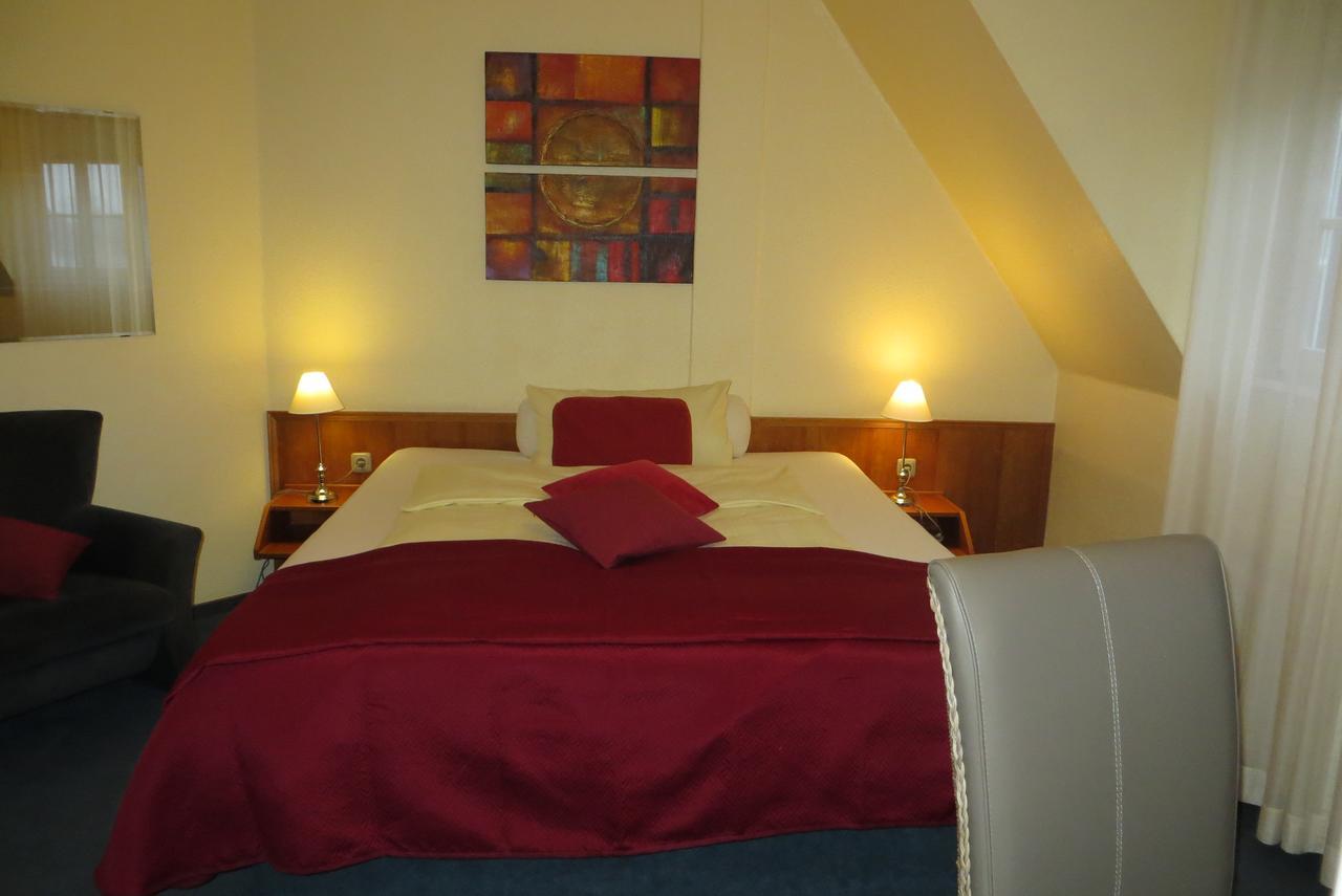 Burghotel Muenzenberg Zewnętrze zdjęcie