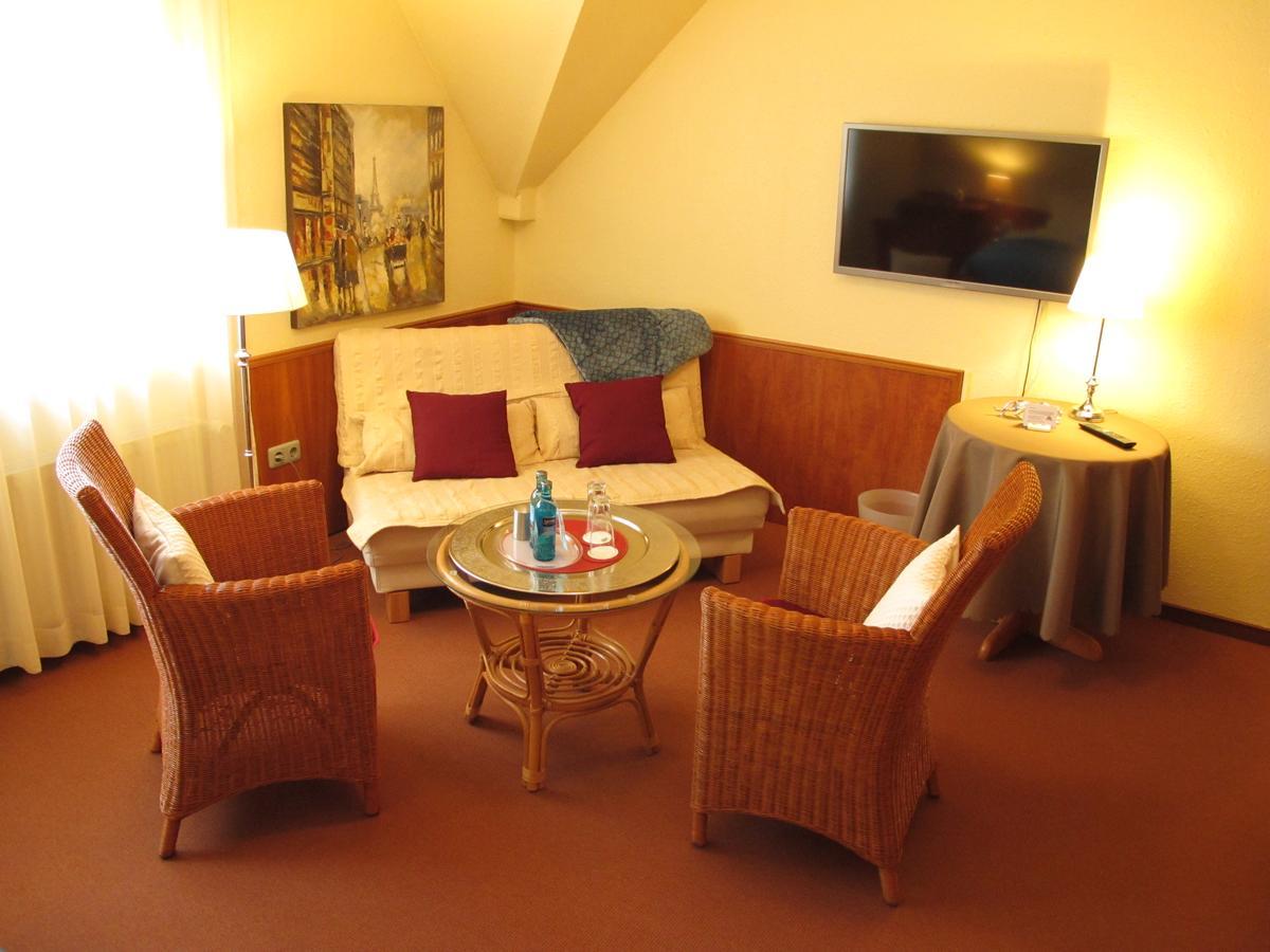 Burghotel Muenzenberg Zewnętrze zdjęcie