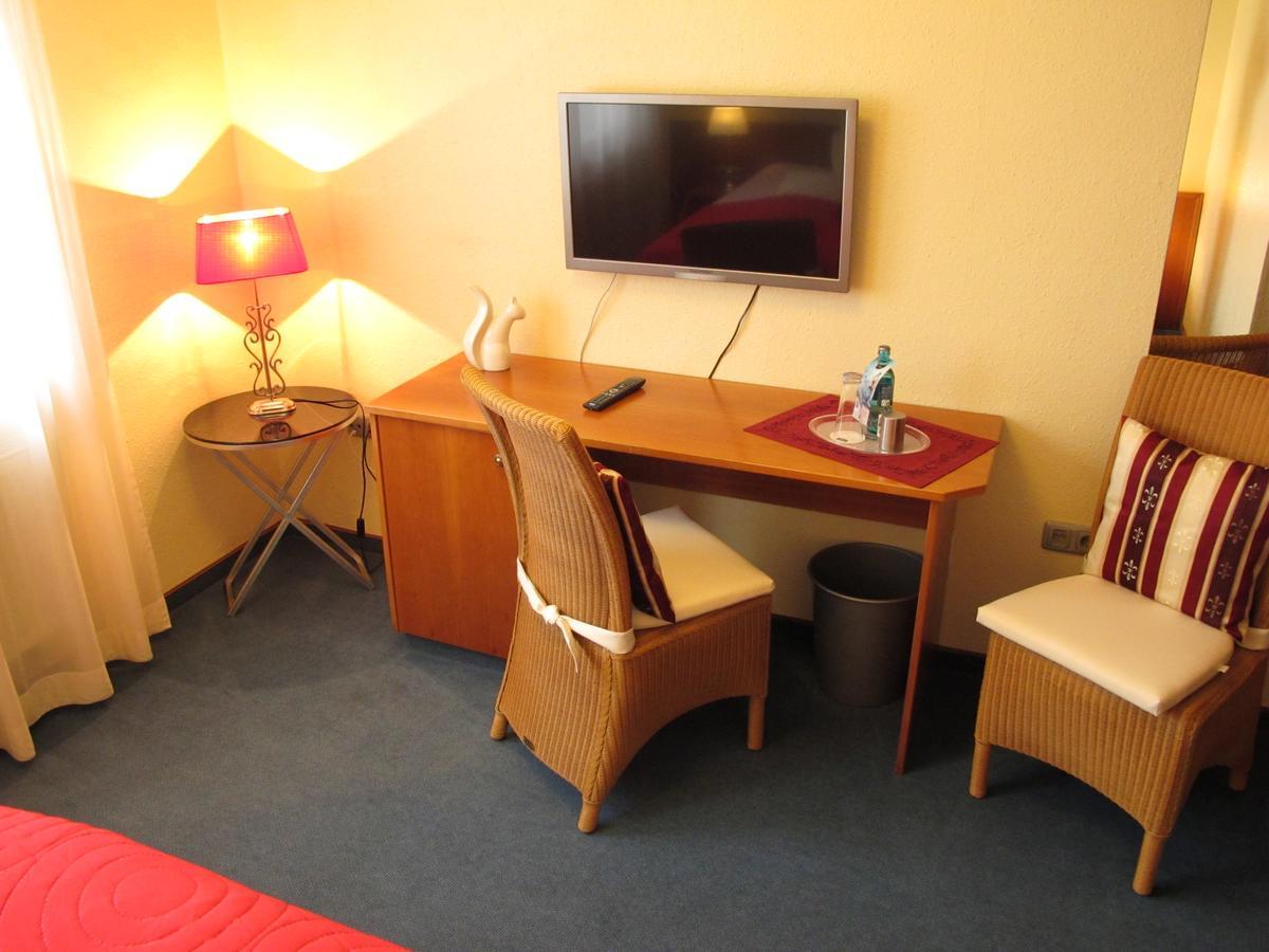 Burghotel Muenzenberg Zewnętrze zdjęcie